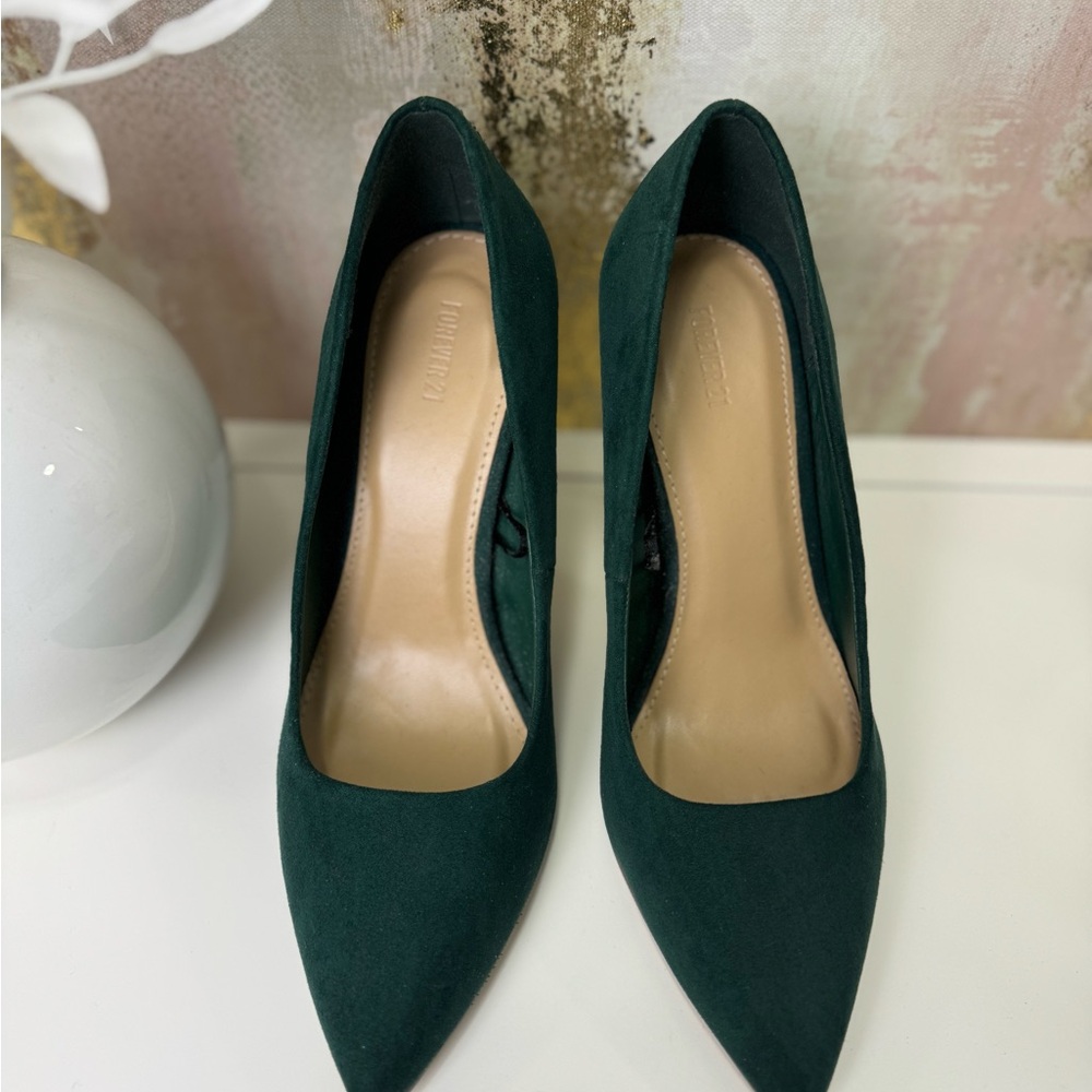Forever 21 Green Stiletto Size 6.5